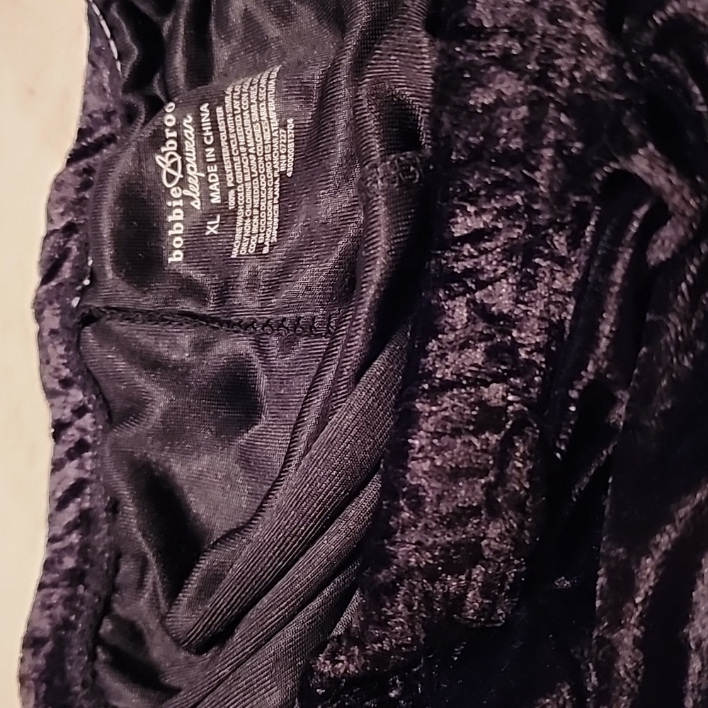 BOBBIE BROOKS LADIES SLEEPWEAR - BLACK NWT. - Picture 7 of 7